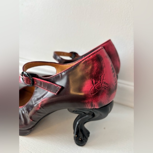 John Fluevog- Women's Burgundy Mary Jane Heels with Sculpted Black Heel - Picture 6 of 10
